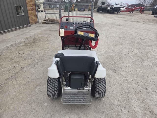 Image of Toro Stand-On Spray Master Lean-to-Steer equipment image 1