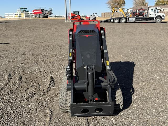 Image of Toro Dingo TX700 equipment image 4