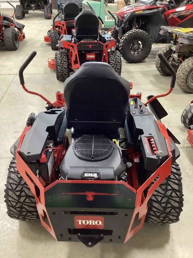 Image of Toro Titan equipment image 2