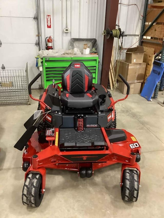 Image of Toro Titan equipment image 4