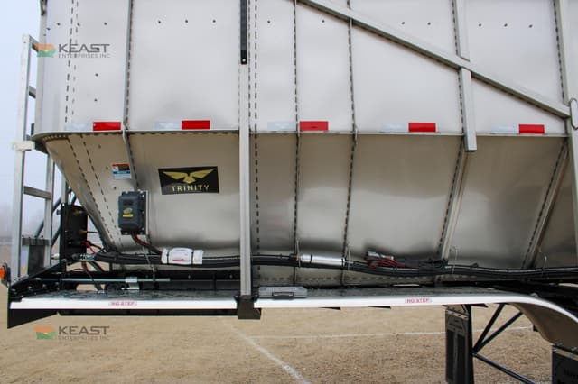Image of Trinity Undetermined equipment image 2