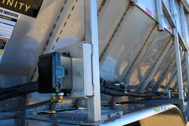 Image of Trinity Undetermined equipment image 3