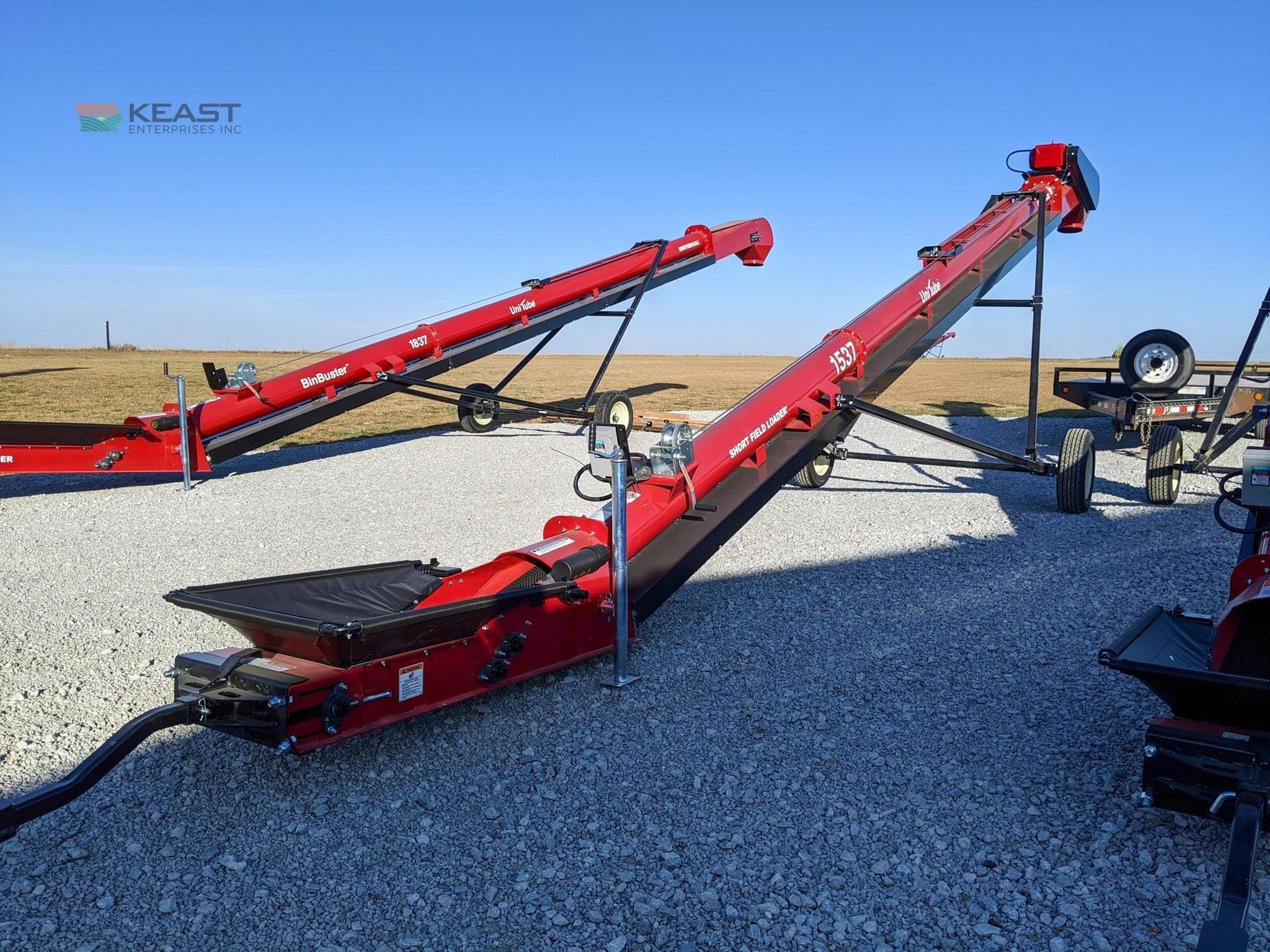 2026 Universal 1537 Equipment Image0