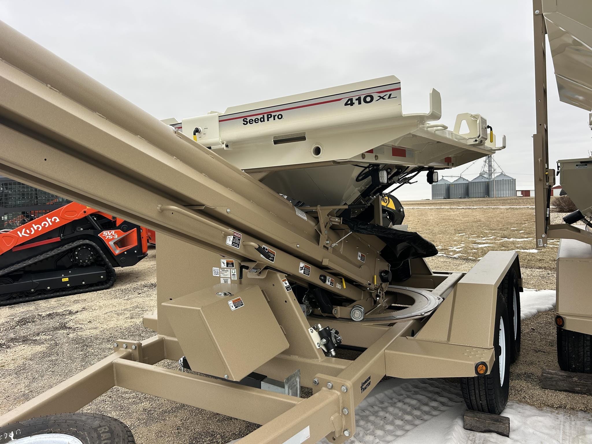 2026 Unverferth 410XL Equipment Image0