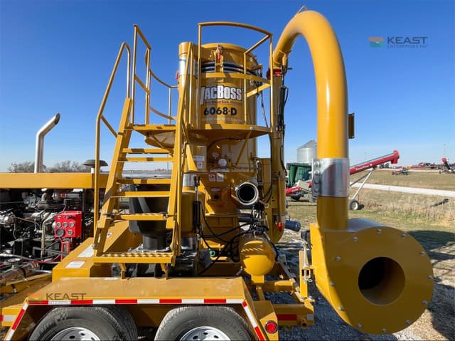 Image of VACBOSS 6068D equipment image 3