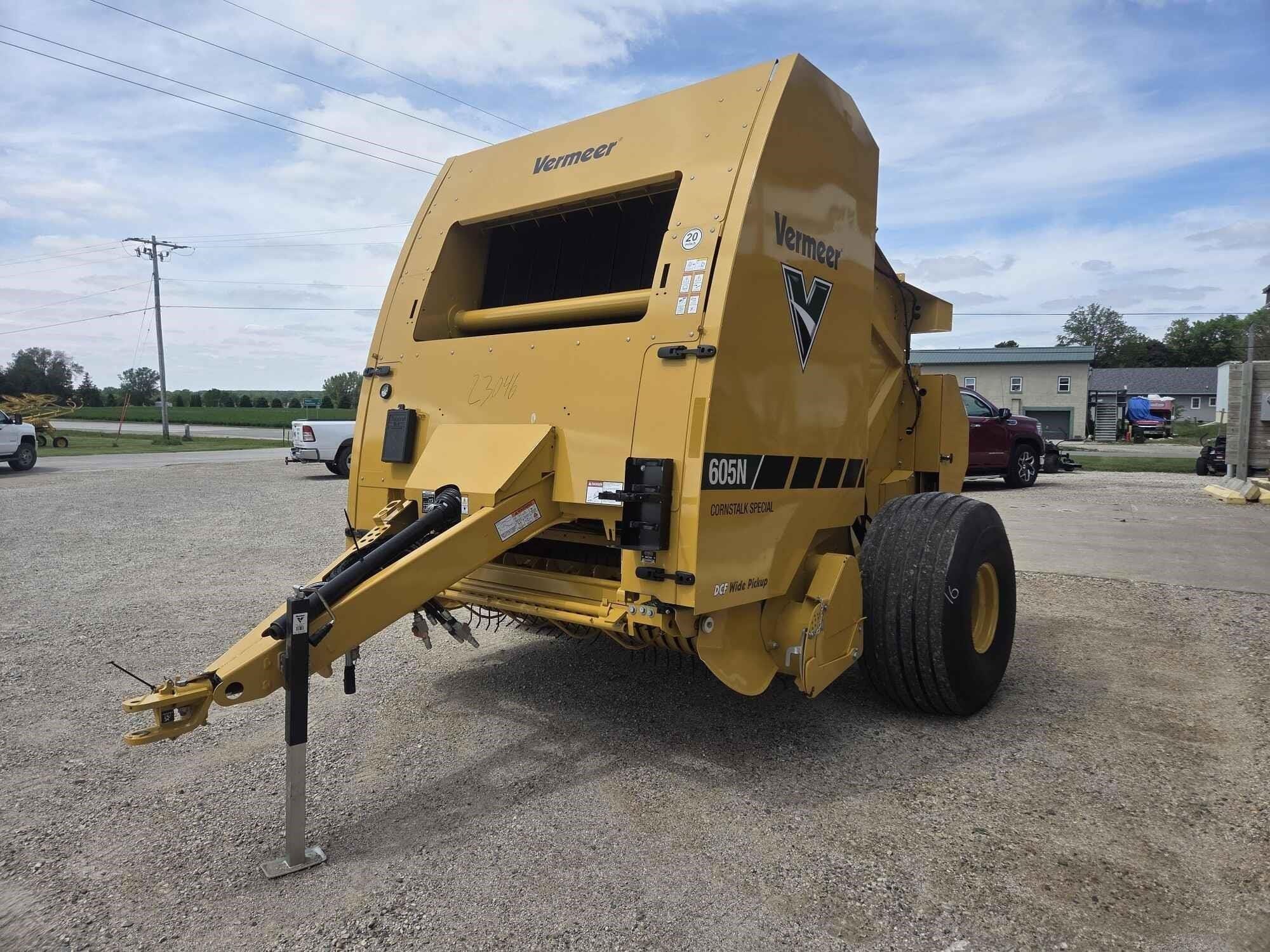 2026 Vermeer 605N Cornstalk Special Equipment Image0