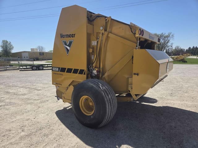 Image of Vermeer 605N Cornstalk Special equipment image 3