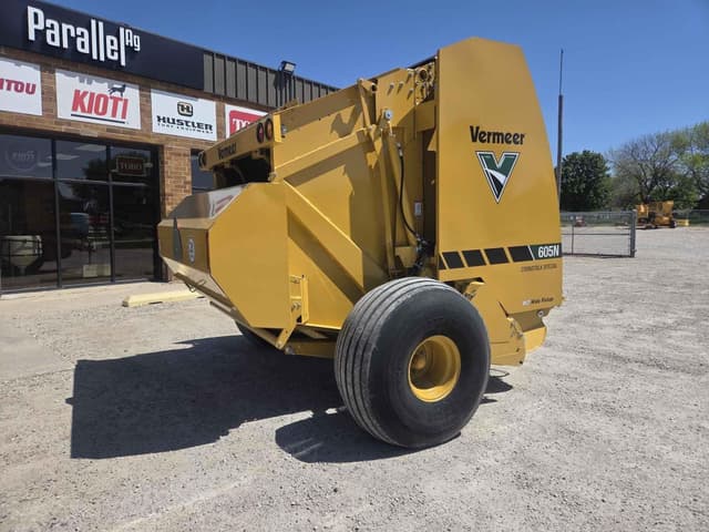 Image of Vermeer 605N Cornstalk Special equipment image 1