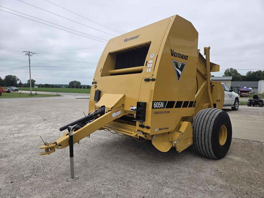 Image of Vermeer 605N Cornstalk Special Primary image