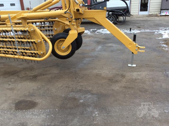 Image of Vermeer R2800 equipment image 3