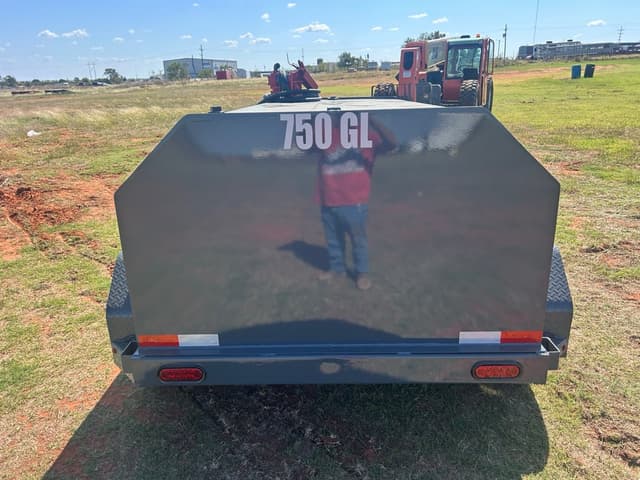 Image of X-STAR 750 Gallon equipment image 3