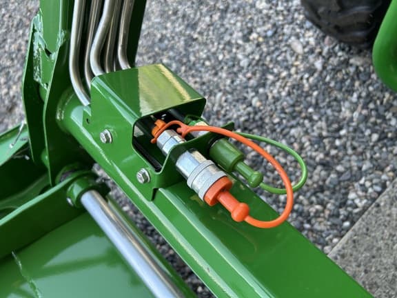 Image of John Deere 1R 25 equipment image 3
