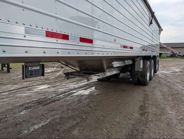Image of Timpte Super Hopper equipment image 3