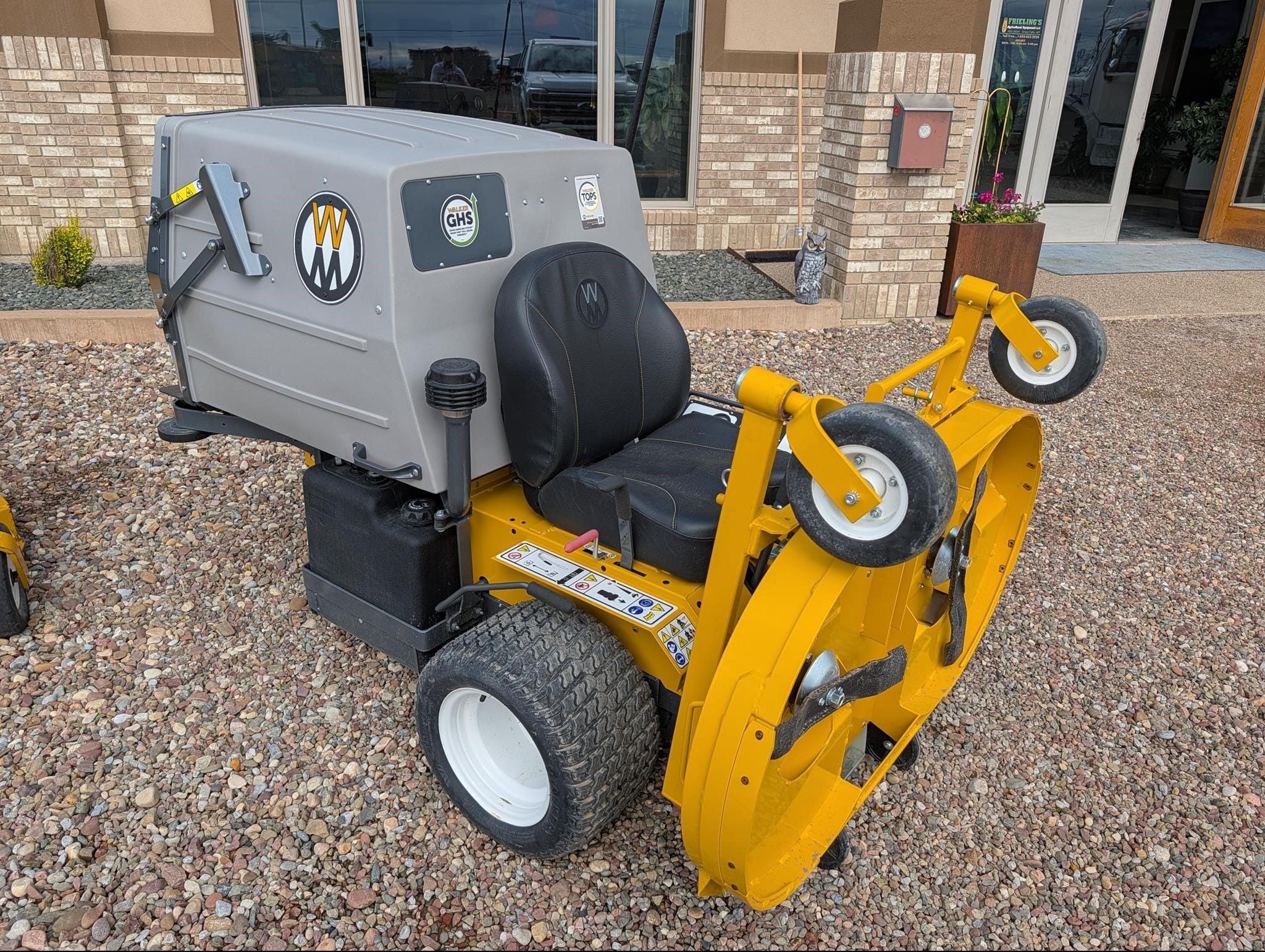 2027 Walker MT27i Equipment Image0