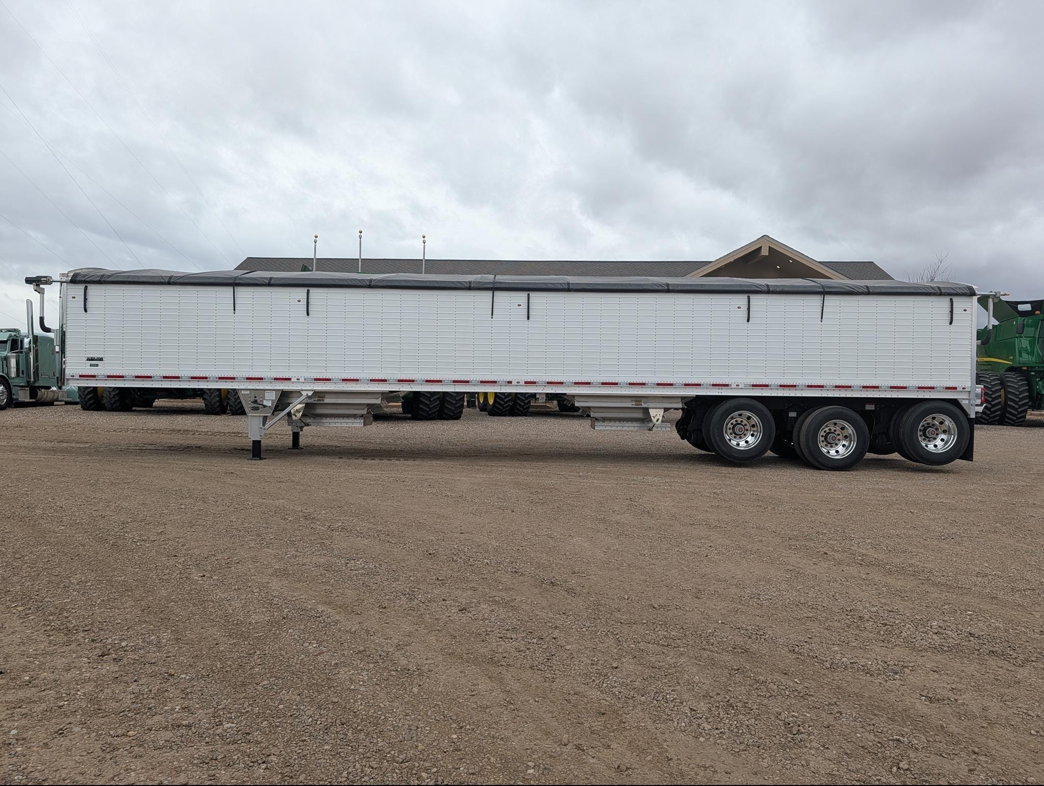 2027 Wilson Pacesetter Equipment Image0