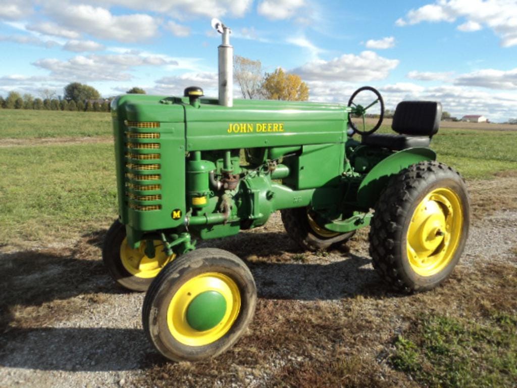 Main image John Deere M
