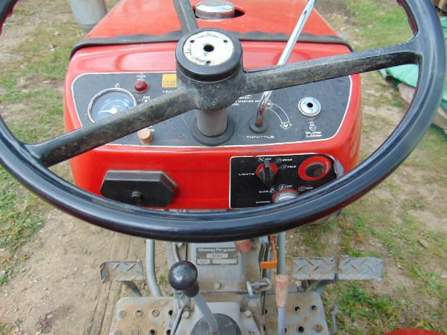 Image of Massey Ferguson 205 equipment image 4