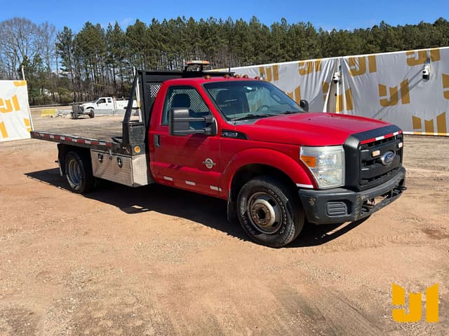 Image of Ford F-350 equipment image 2