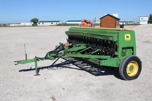 Image of John Deere 8200 equipment image 3