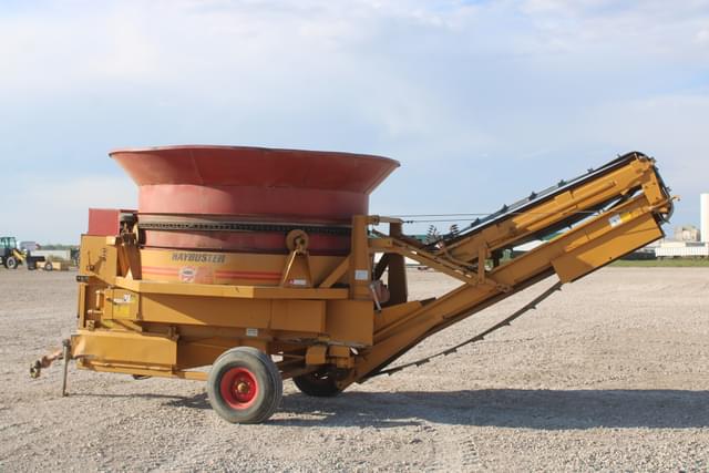 Image of Haybuster H1000 equipment image 4