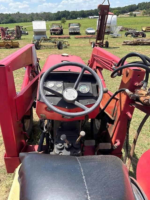 Image of Massey Ferguson 245 equipment image 4