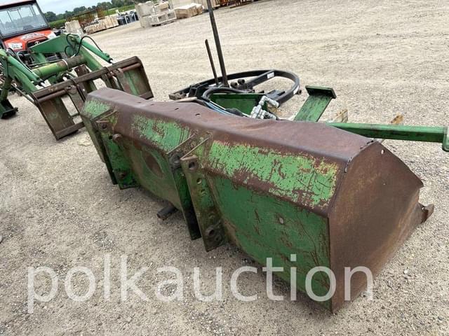 Image of John Deere 158 equipment image 4
