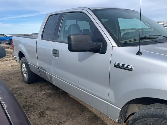 Image of Ford F-150 equipment image 2