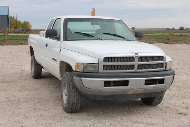 Image of Dodge Ram 1500 equipment image 2