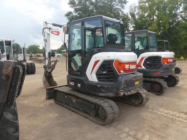 Image of Bobcat E60 equipment image 3