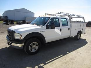 2005 Ford F-350 Equipment Image0