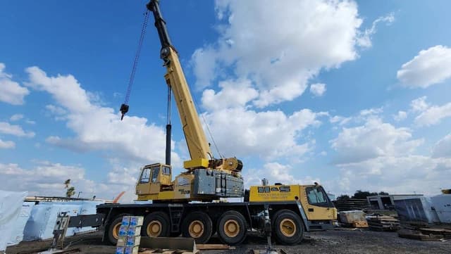 Image of Grove GMK5120B equipment image 1