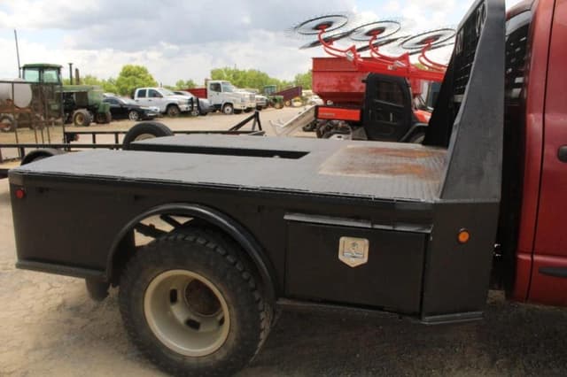 Image of Dodge Ram 3500 equipment image 3