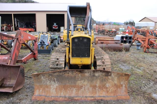 Image of John Deere 450 equipment image 1