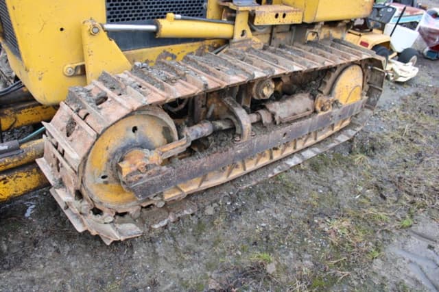 Image of John Deere 450 equipment image 4