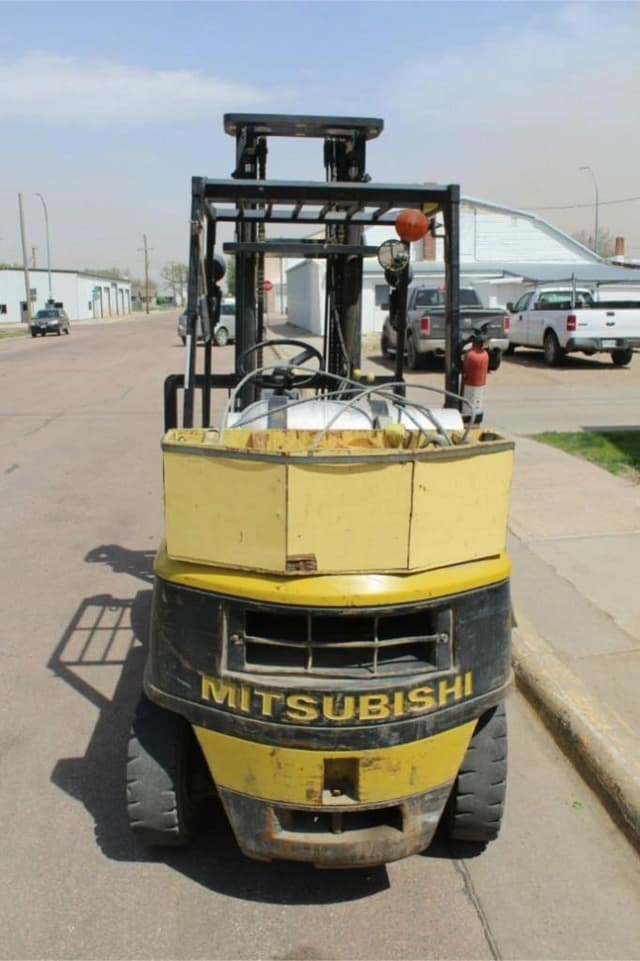 Image of Mitsubishi FG30 equipment image 3