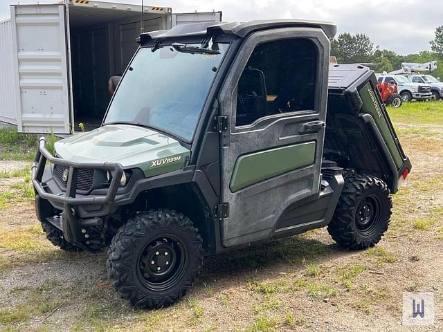 Image of John Deere XUV 835M equipment image 3