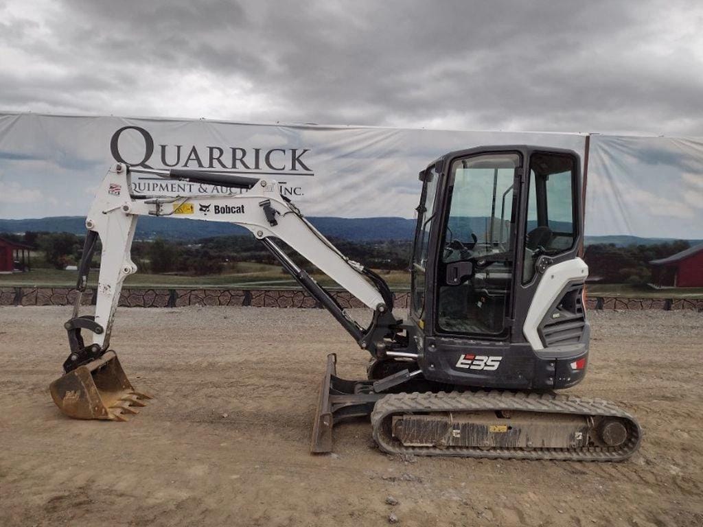 2021 Bobcat E35i Equipment Image0