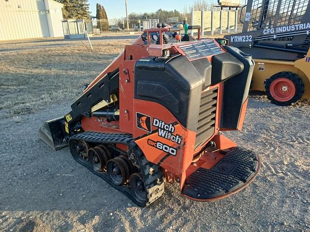 Image of Ditch Witch SK600 equipment image 2