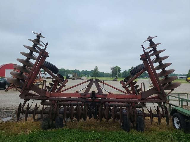 Thumbnail image International Harvester 490 5