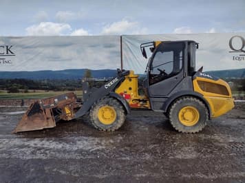 Main image John Deere 304L