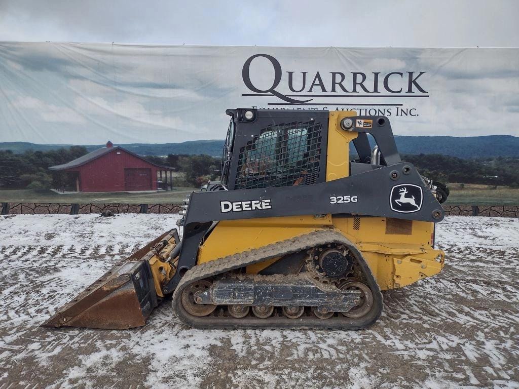 2021 John Deere 325G Equipment Image0