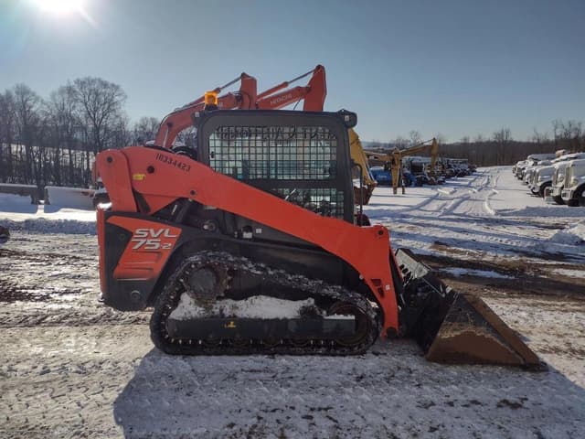 Image of Kubota SVL75-2 equipment image 2