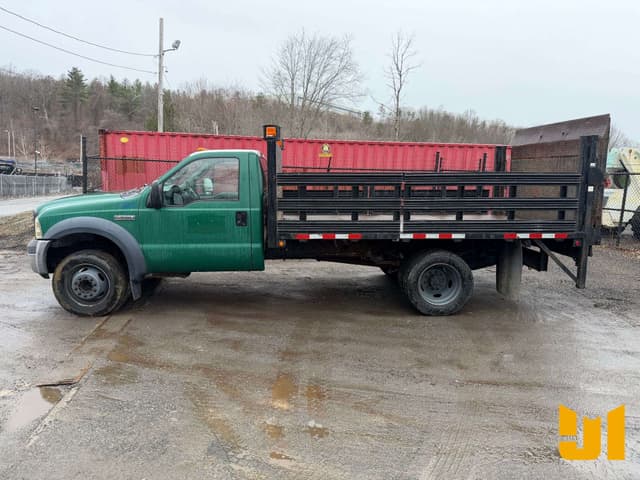 Image of Ford F-550 equipment image 1