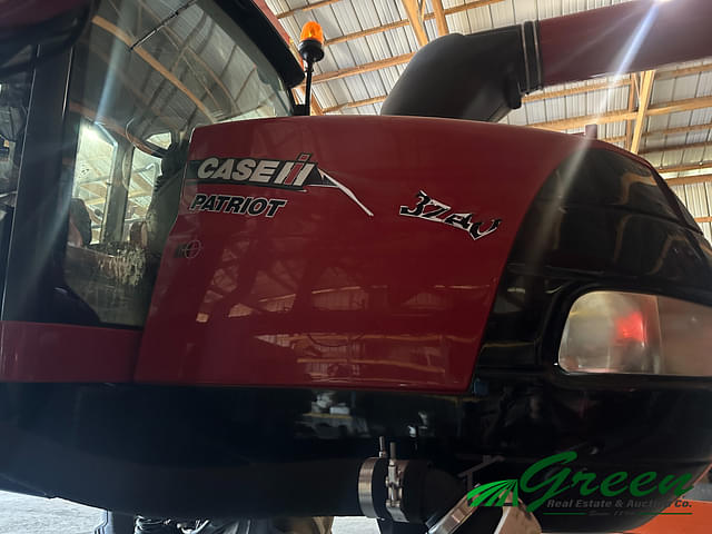 Image of Case IH Patriot 3240 equipment image 2