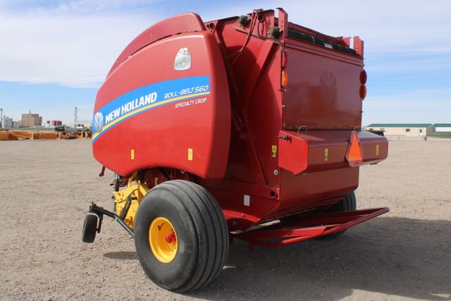 Image of New Holland RB560 equipment image 2