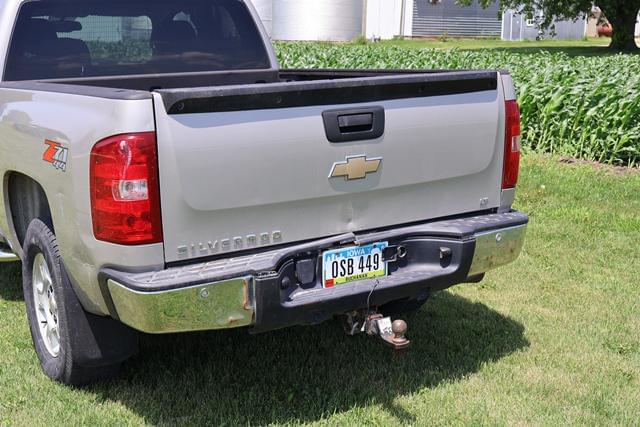 Image of Chevrolet 1500 equipment image 3