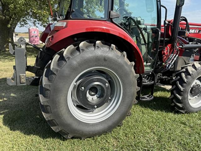 Image of Case IH Farmall 75C equipment image 4