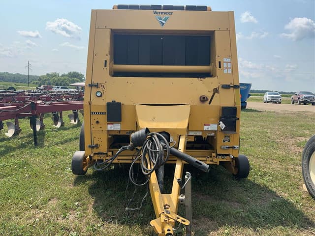 Image of Vermeer 605 Super M equipment image 1