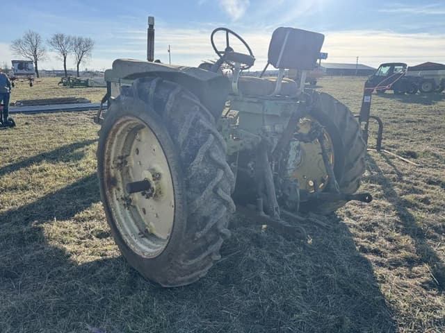 Image of John Deere 530 equipment image 1