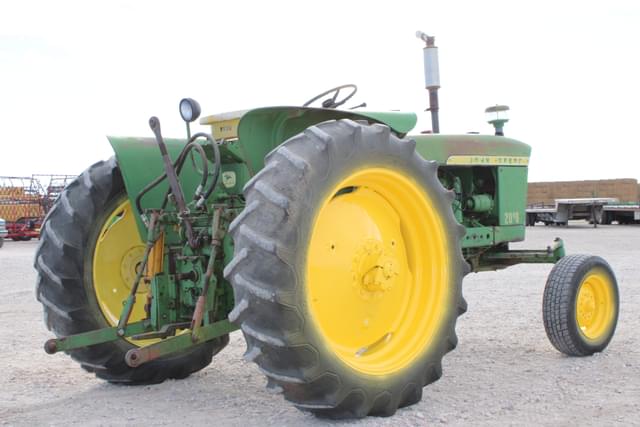 Image of John Deere 2010 equipment image 4